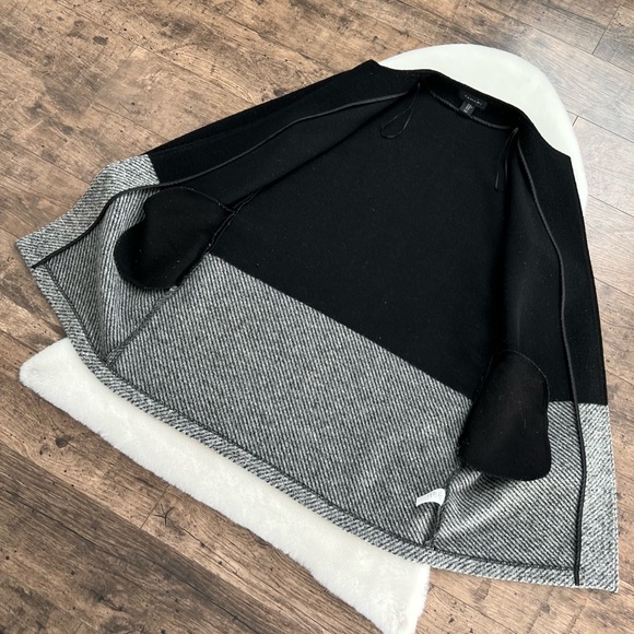 Tahari Wool Cardigan Jacket Colorblock Duster Jacket Black Grey Stripe Medium - Picture 12 of 16